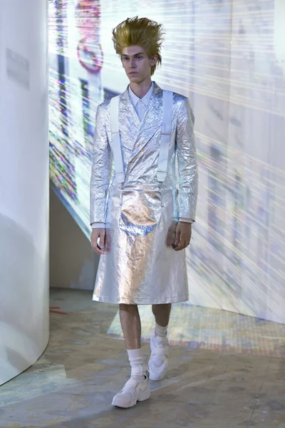 Look 5